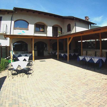 Locanda Dl'Angel Villar San Costanzo Kültér fotó