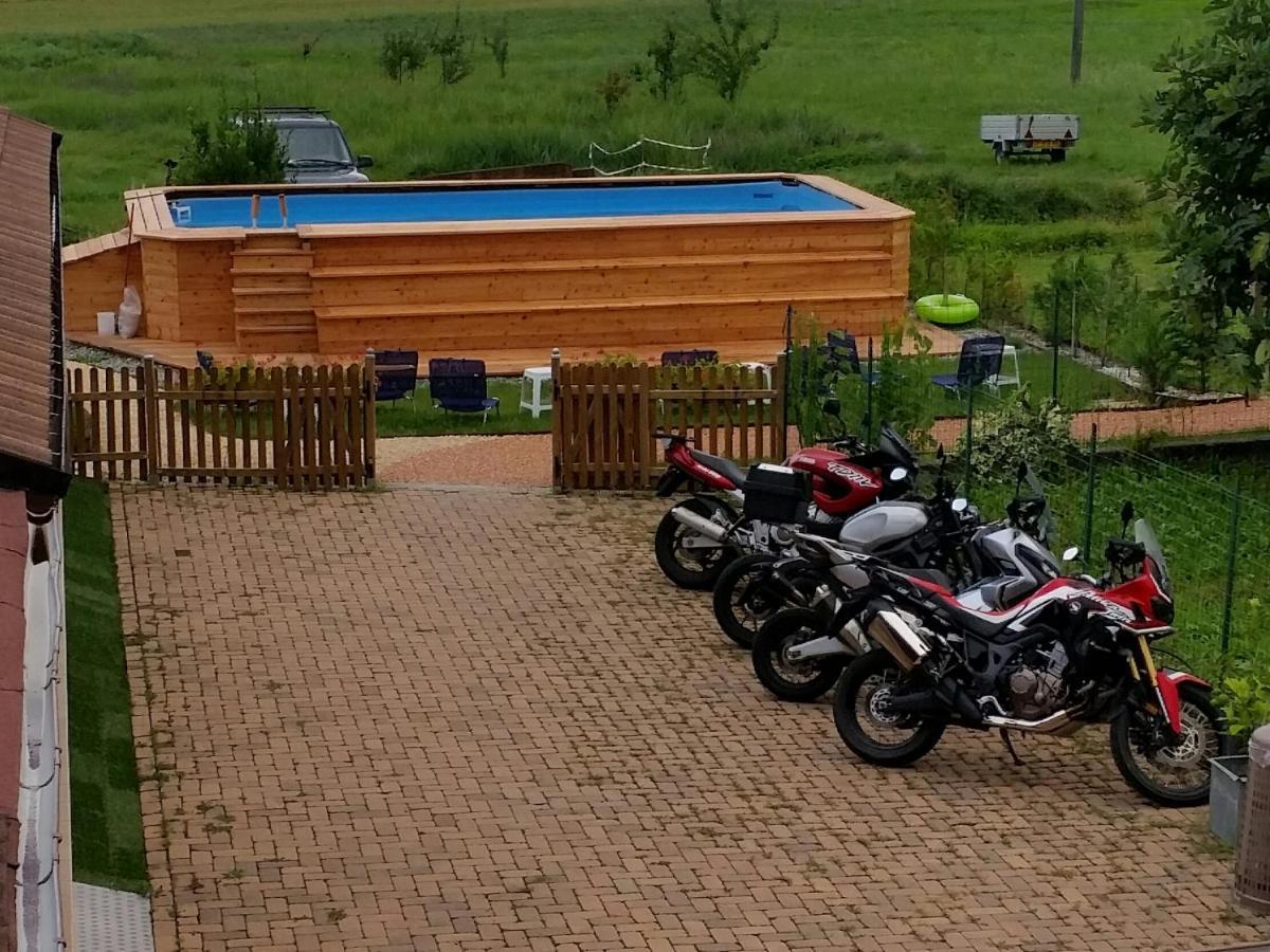 Locanda Dl'Angel Villar San Costanzo Kültér fotó