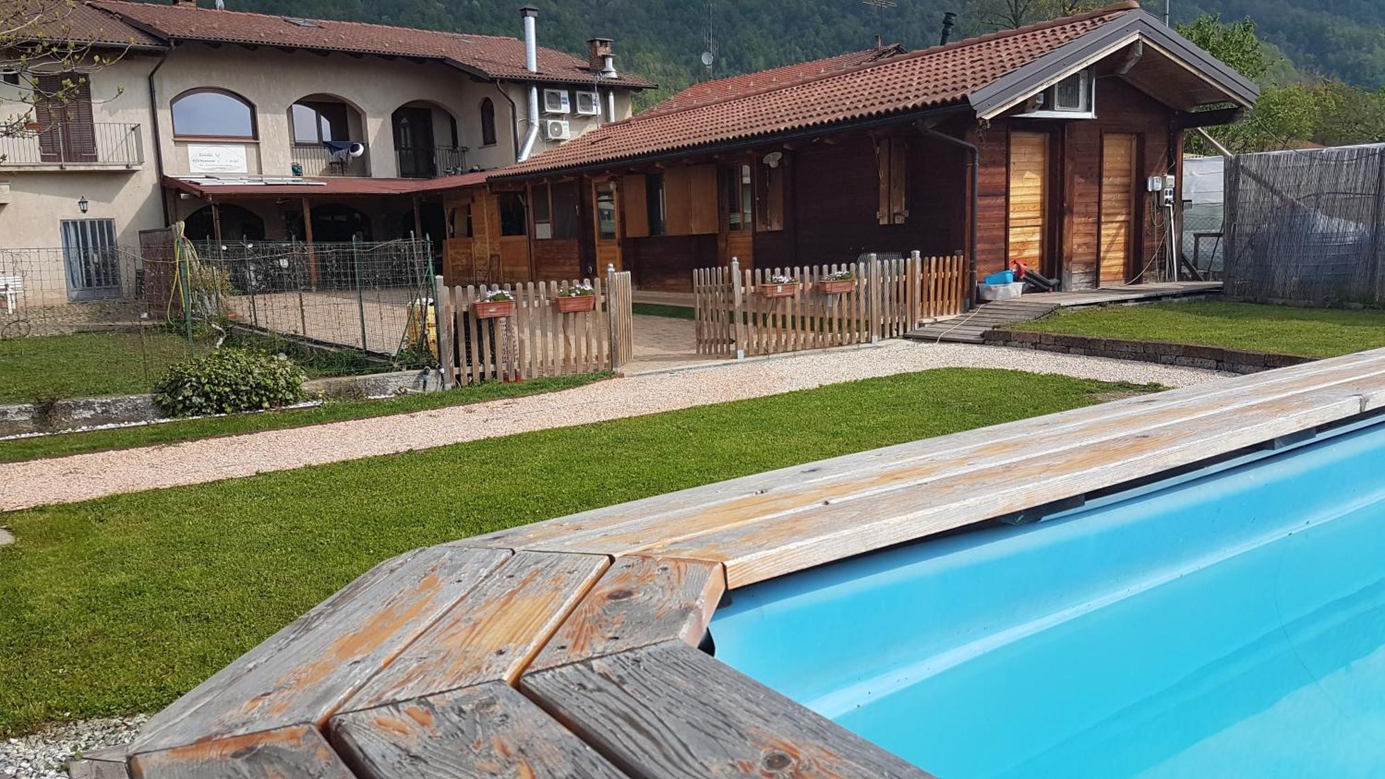 Locanda Dl'Angel Villar San Costanzo Kültér fotó