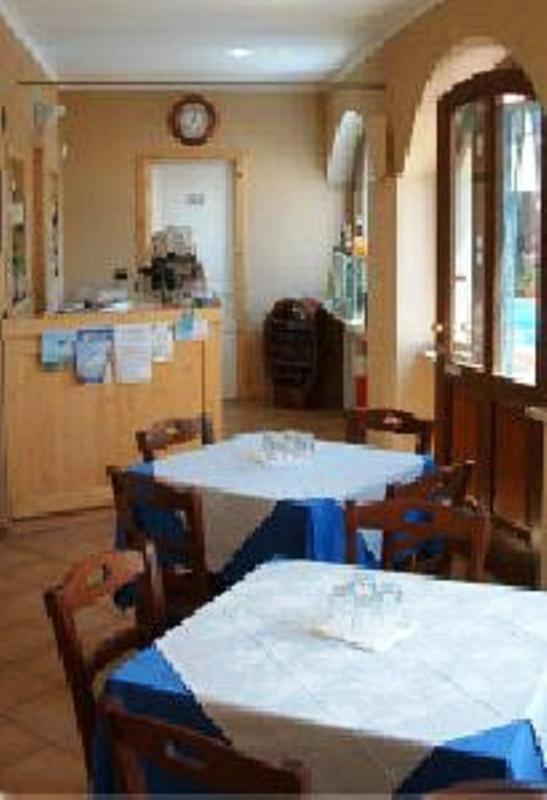 Locanda Dl'Angel Villar San Costanzo Kültér fotó